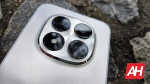 The Great RAM Crunch: Why Your 2026 Mid-Range Phone Might Feel Like a Blast from the Past